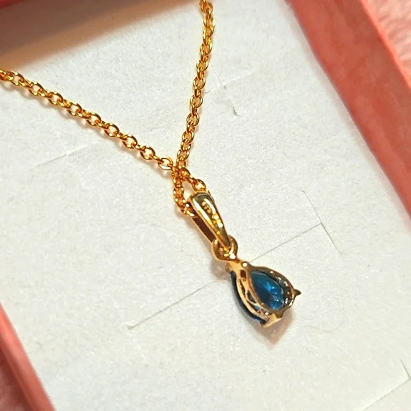 NWT - Deep Blue London Topaz on Gold Chain - Picture 8 of 10